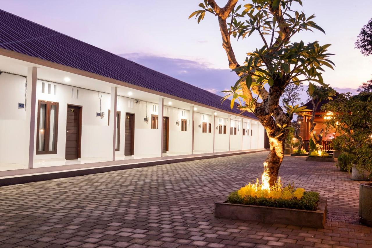 Oyo 3716 Dijobi Hotel Sempidi Ngoại thất bức ảnh