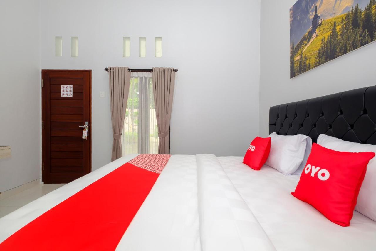 Oyo 3716 Dijobi Hotel Sempidi Ngoại thất bức ảnh