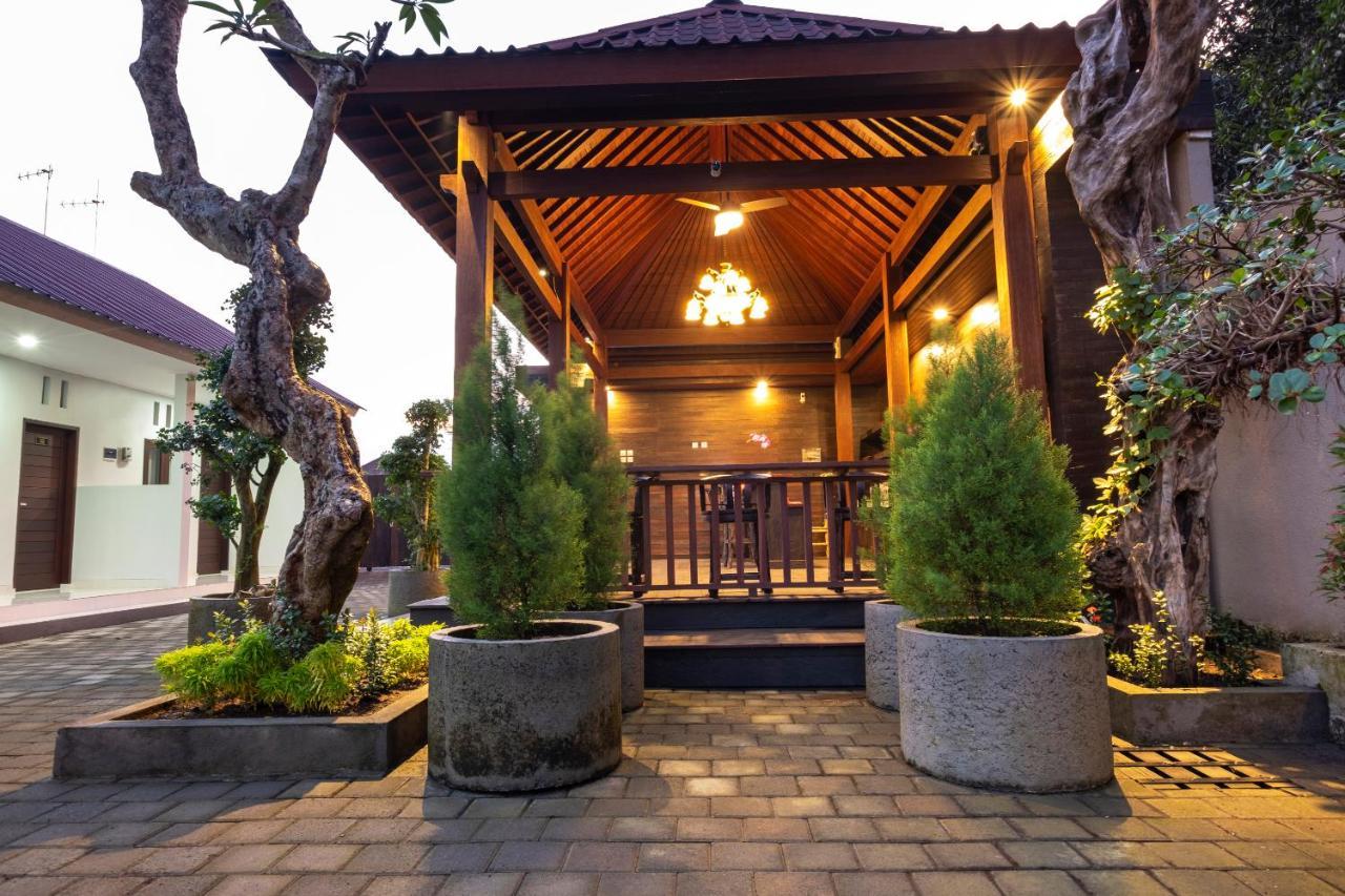 Oyo 3716 Dijobi Hotel Sempidi Ngoại thất bức ảnh